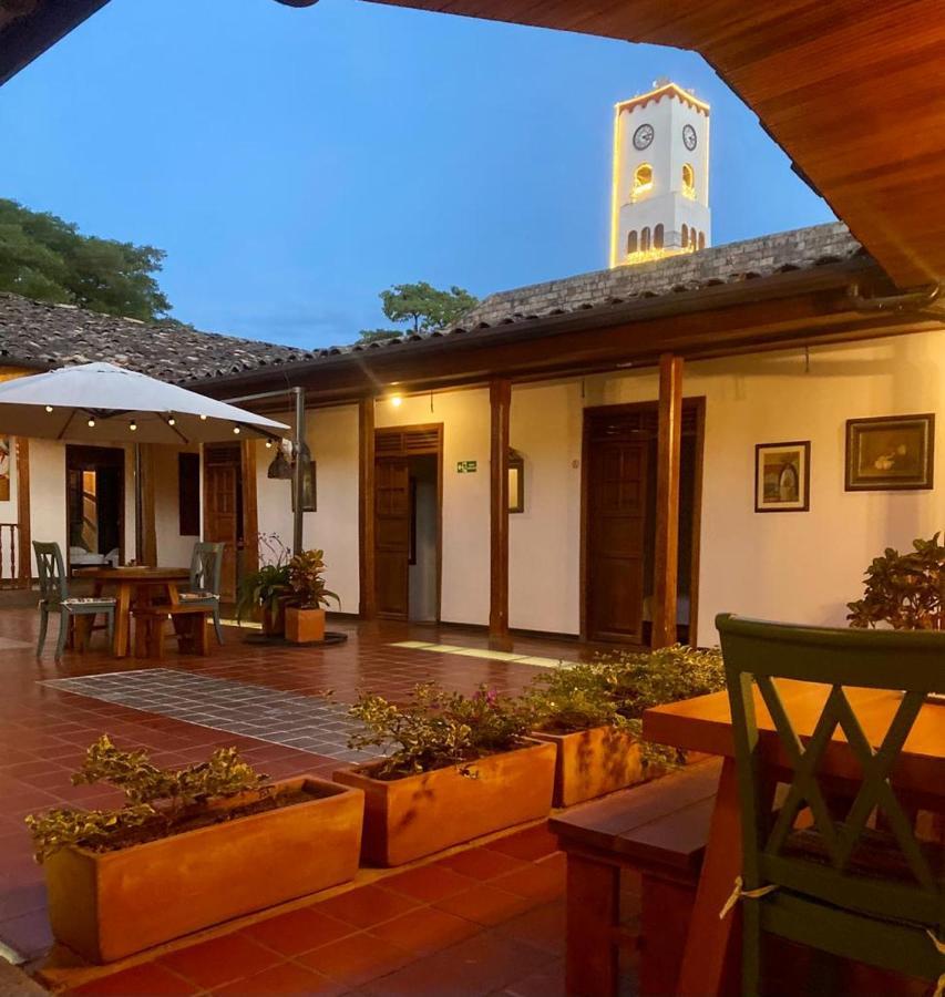 Hotel Colonial Andino - Parque Principal De ピタリト エクステリア 写真