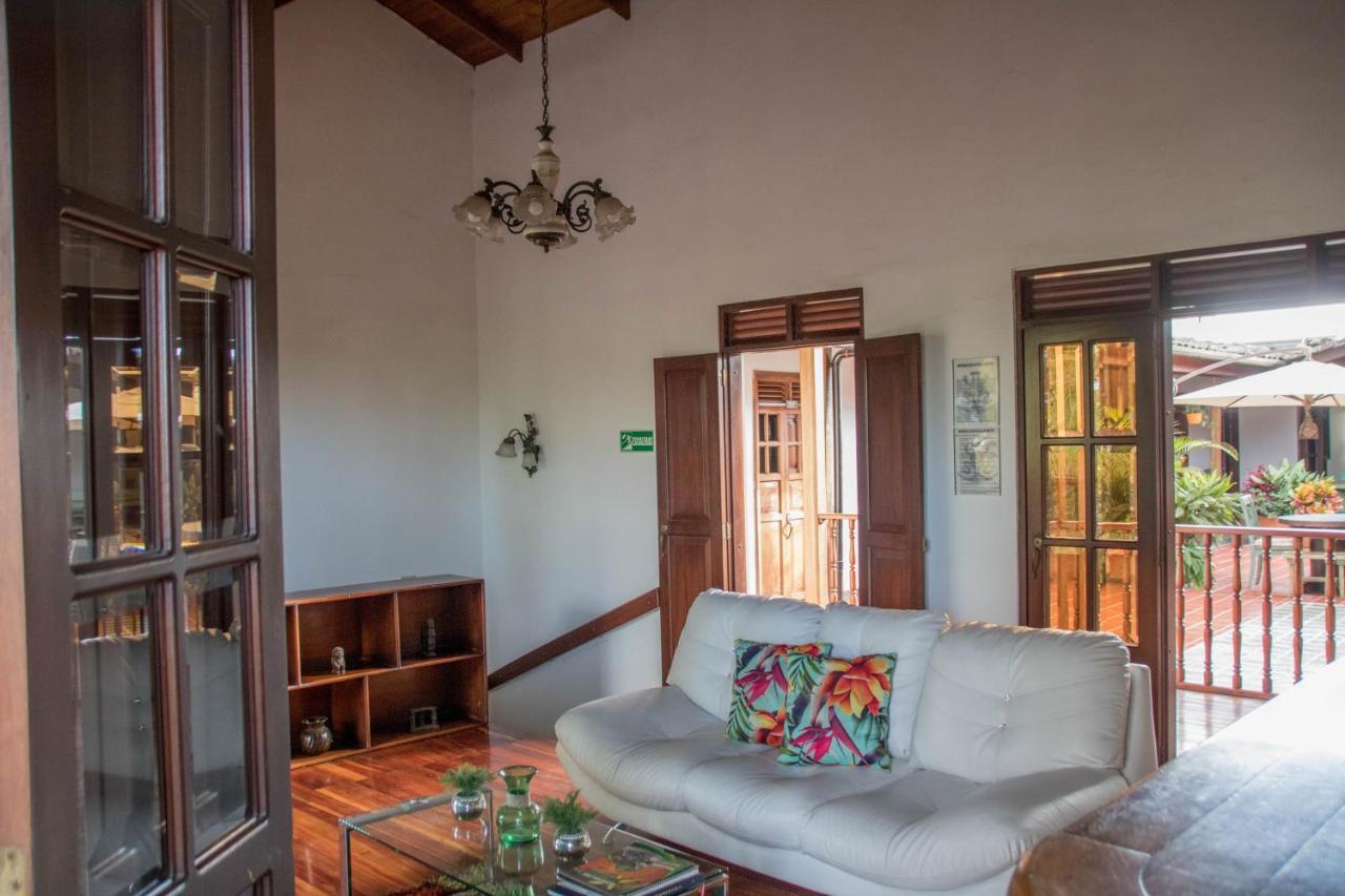 Hotel Colonial Andino - Parque Principal De ピタリト エクステリア 写真
